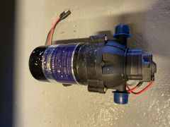 STREAMFLO™ 12V 100psi Pump 6Lpm (1)