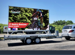 Leje af MOBILE LED STORSKÆRME PÅ TRAILER (1)